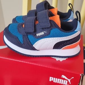 NIB Toddler Puma velcro sneakers shoes